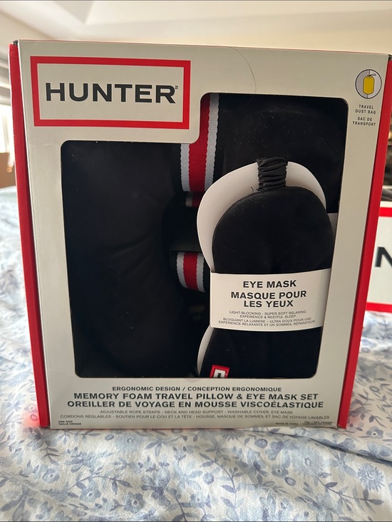 Hunter Other - Hunter Black Travel Memory Foam Pillow & Eye Mask Set with Red-White Strap